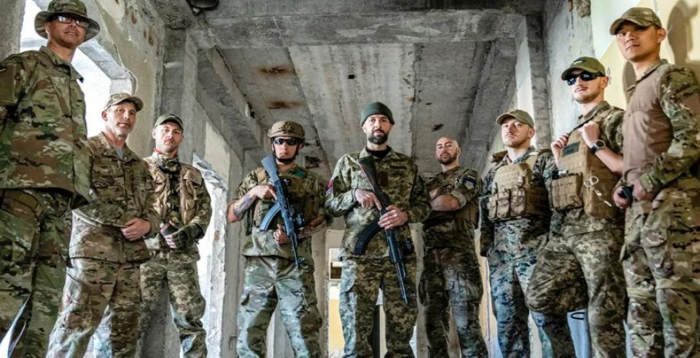 Luptătorii străini din Ucraina au povestit că nu au mai văzut un astfel de război. De ce au venit să lupte cu rușii